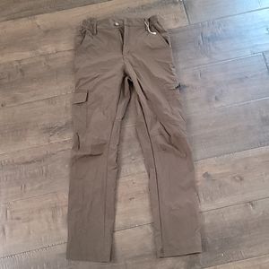 No we hiking/camping pants